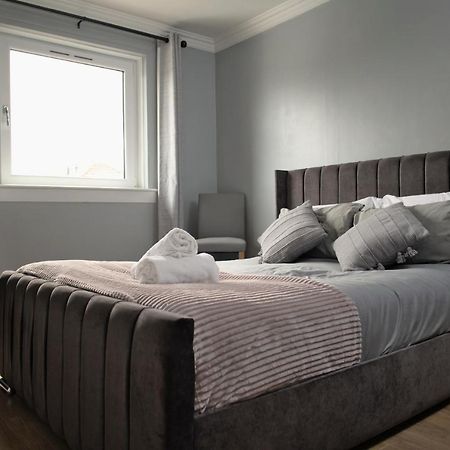 Modern 2-Bed Haven, Free Parking Apartment EDI Exterior foto