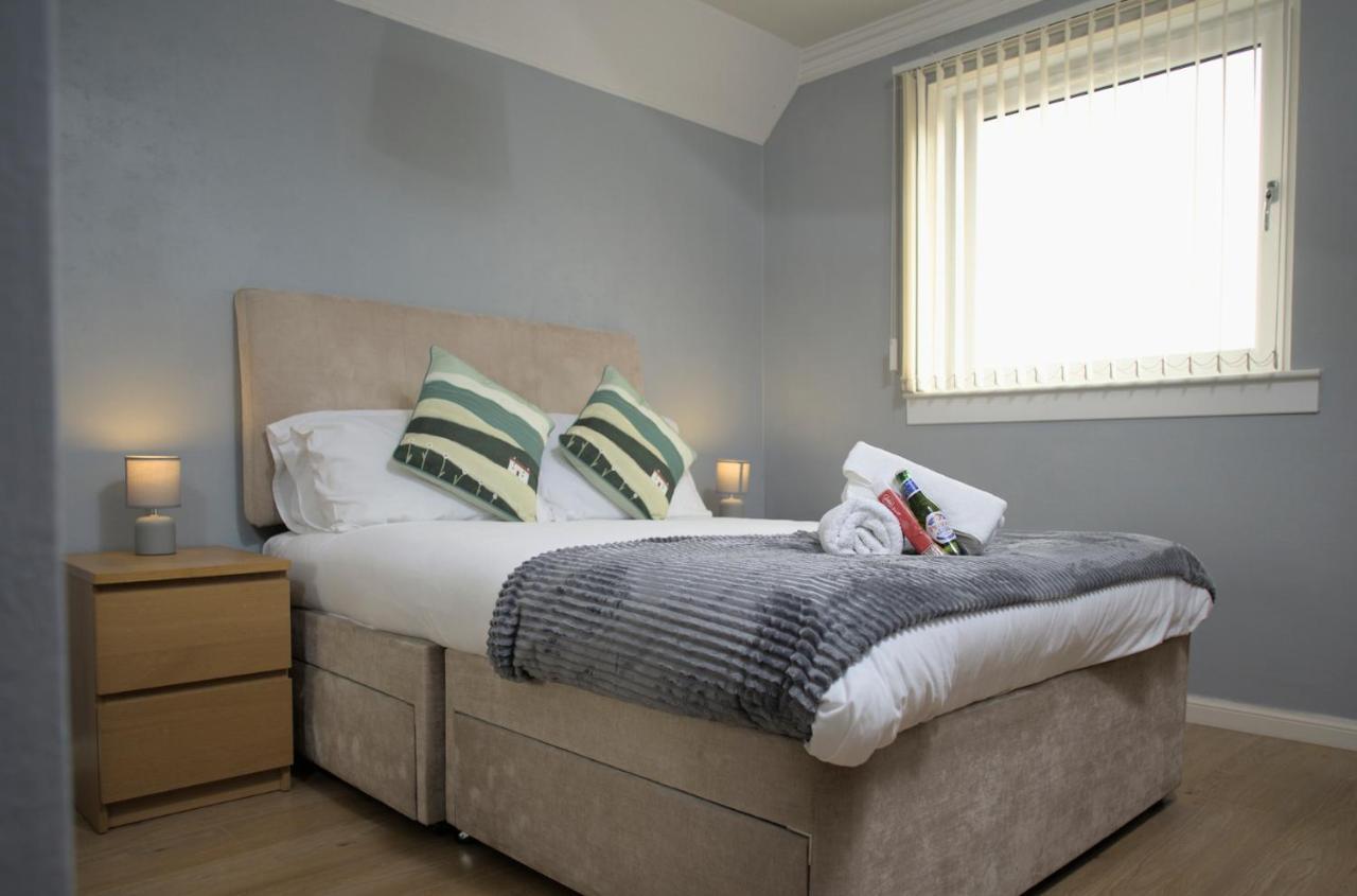 Modern 2-Bed Haven, Free Parking Apartment EDI Exterior foto